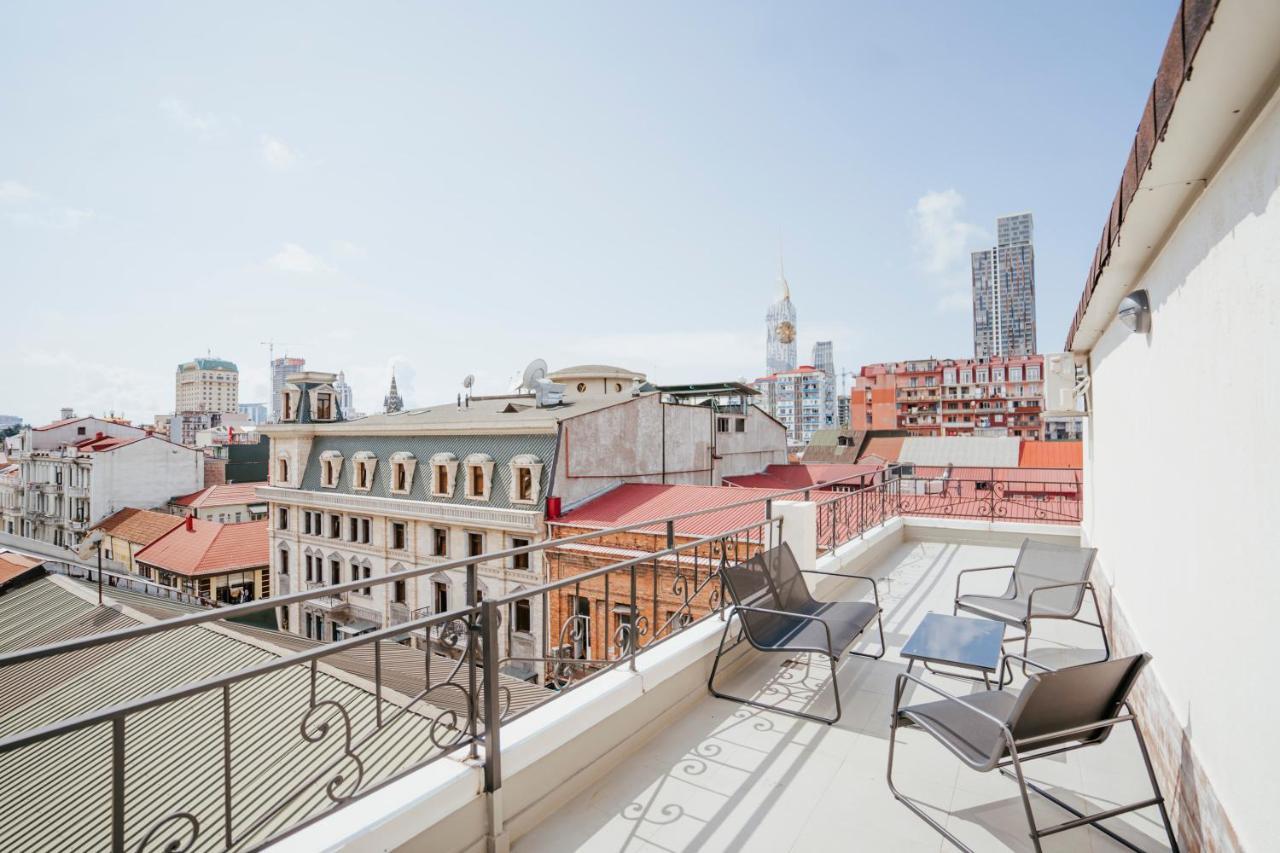West Apart Hotel Batumi Exterior photo