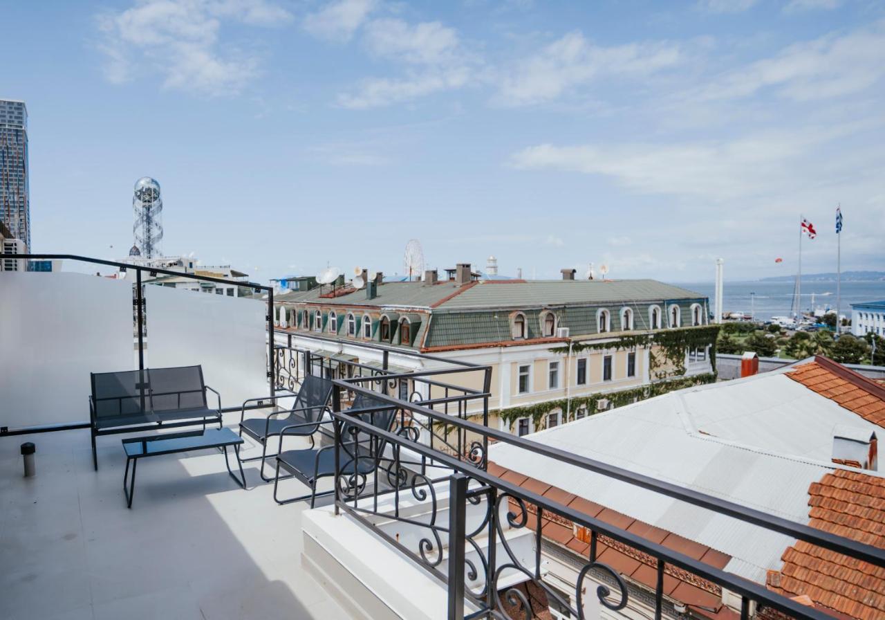 West Apart Hotel Batumi Exterior photo
