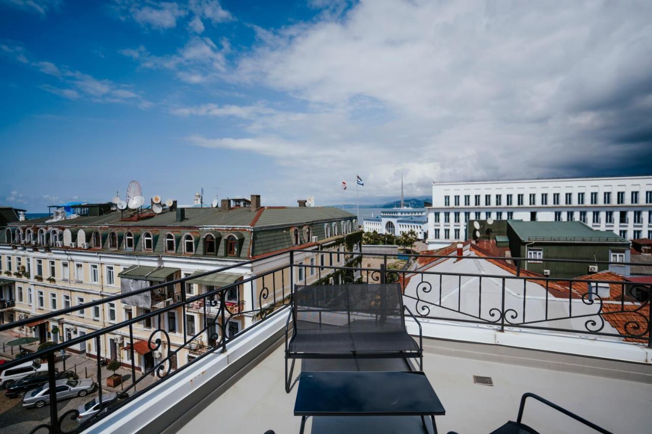 West Apart Hotel Batumi Exterior photo